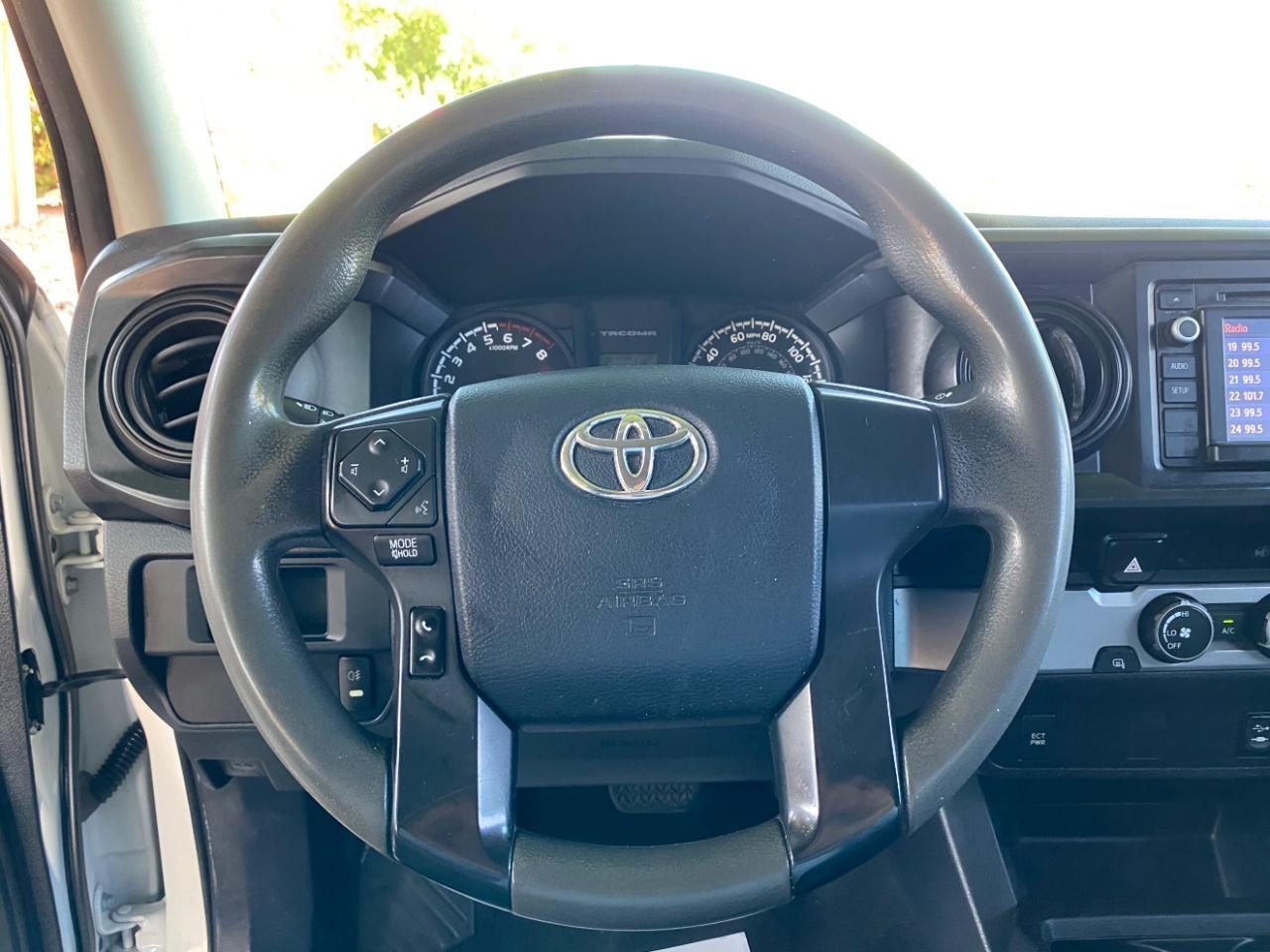 Toyota Tacoma SR5 Access Cab I4 6AT 2WD 2017