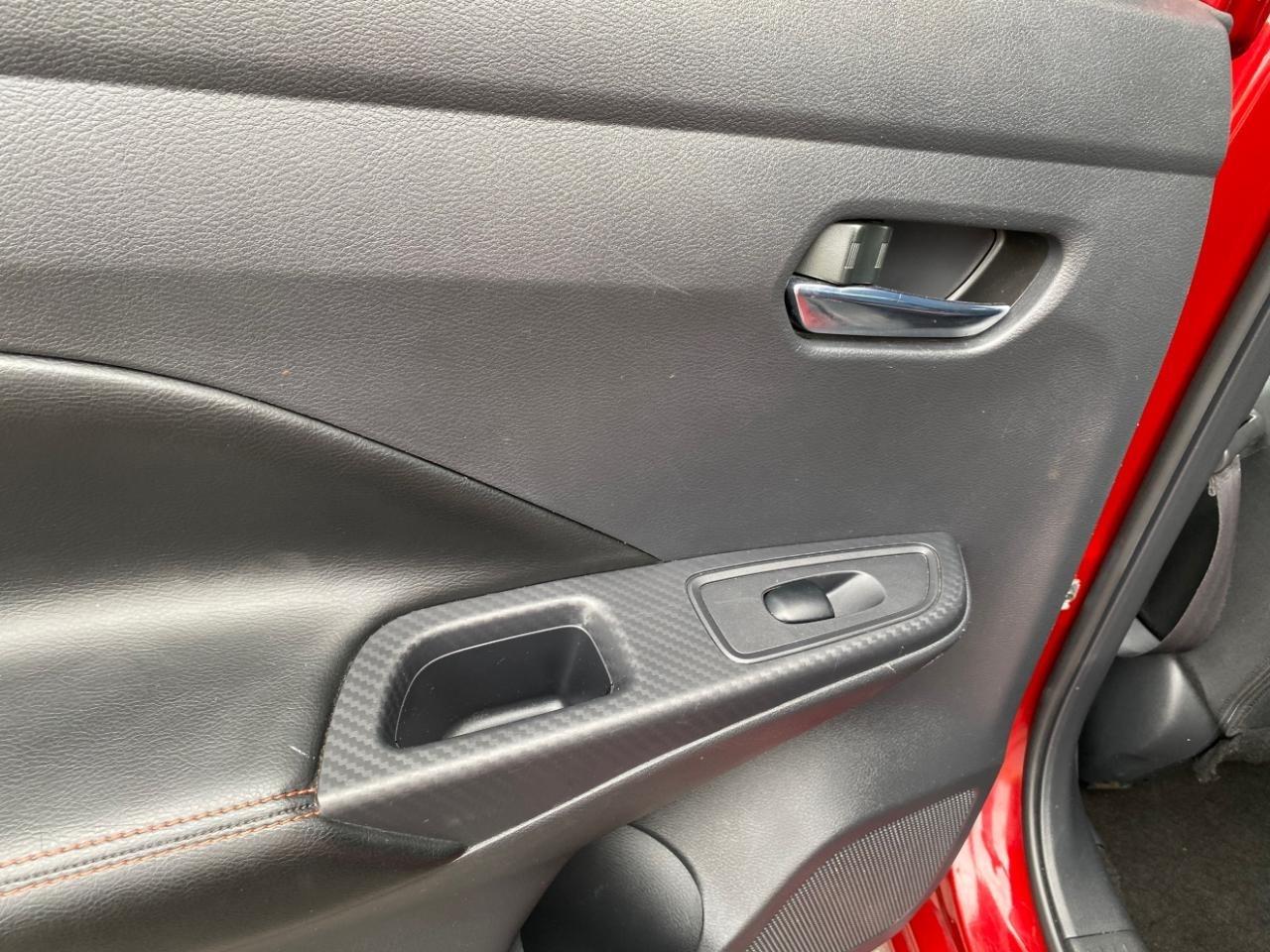Nissan Versa SR 2023