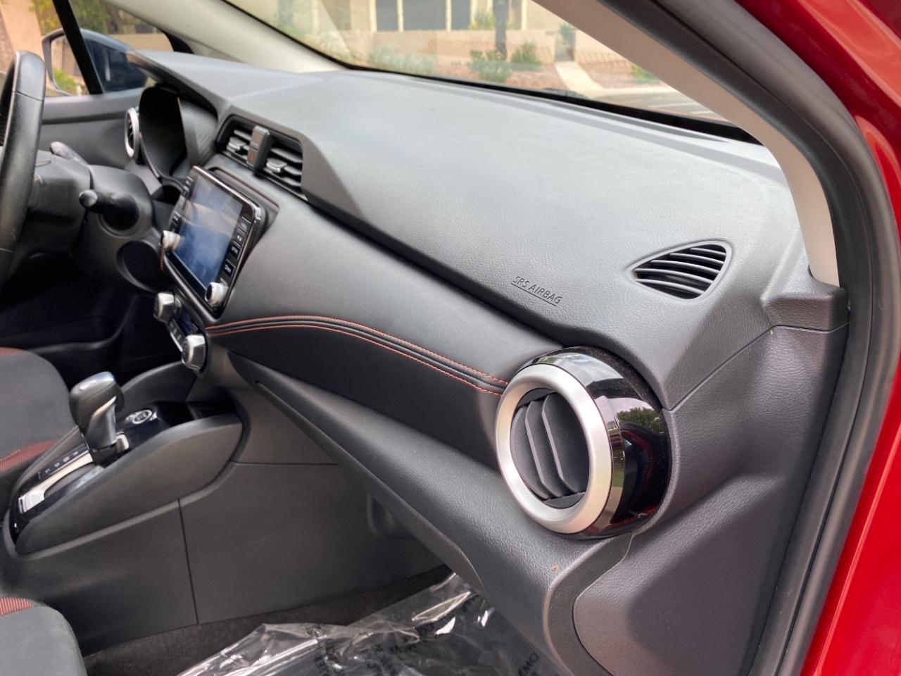 Nissan Versa SR 2023