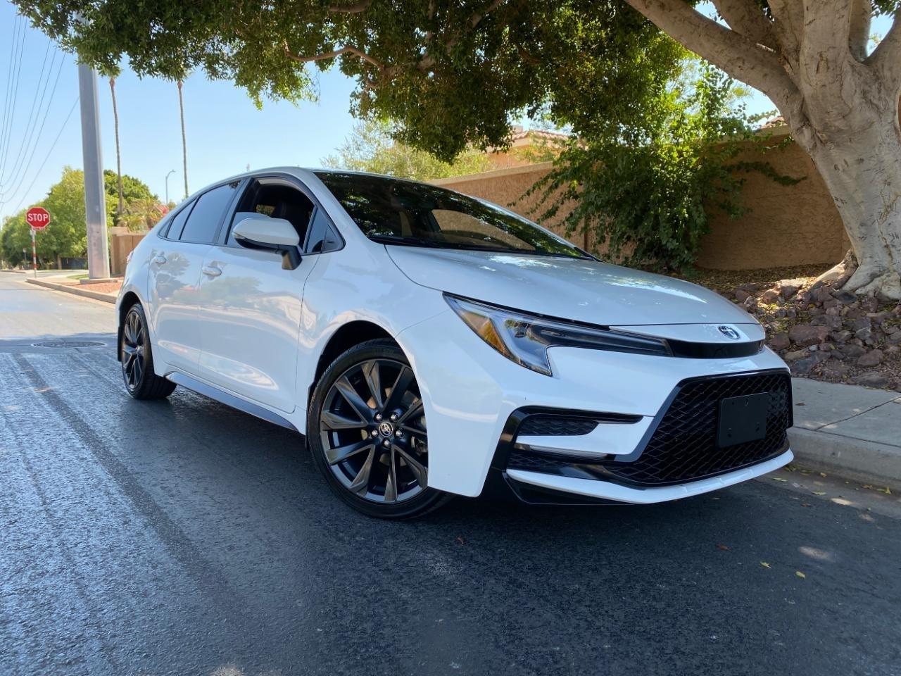 2024 Toyota Corolla Hybrid LE