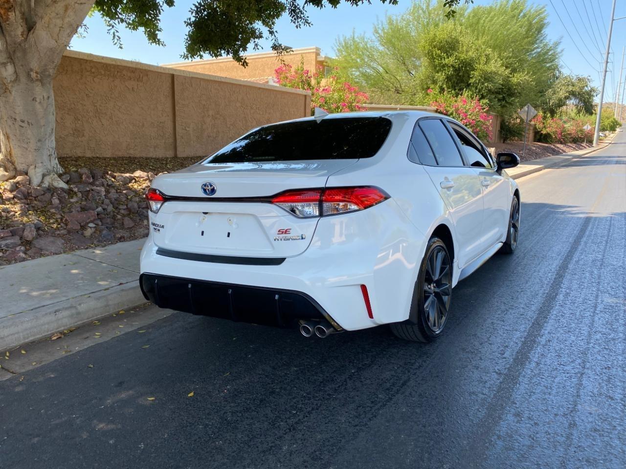 Toyota Corolla Hybrid LE 2024