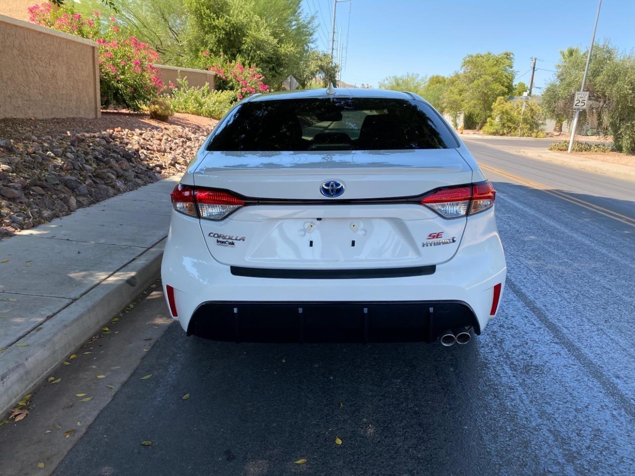 Toyota Corolla Hybrid LE 2024