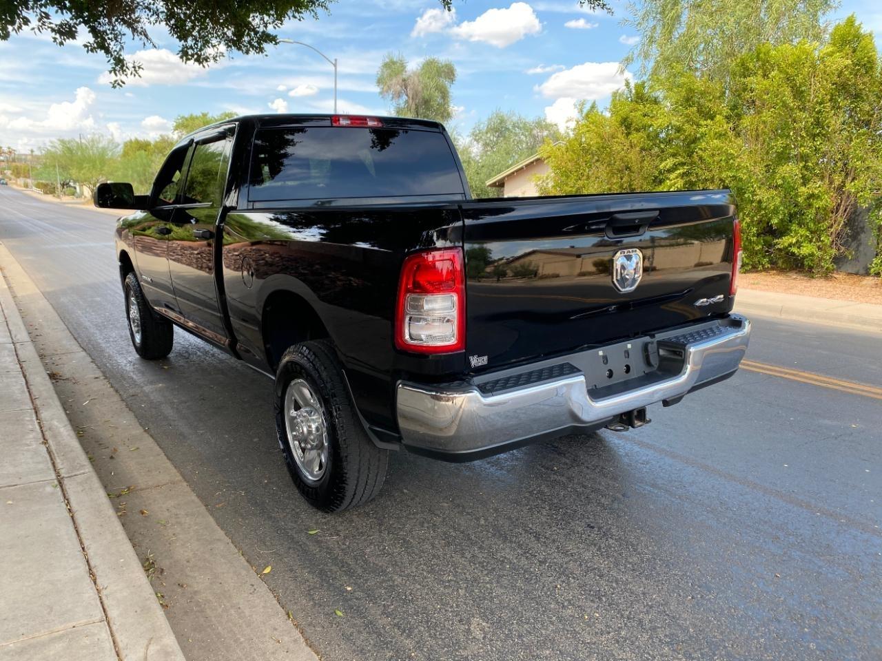 RAM 2500 Tradesman Crew Cab SWB 4WD 2021