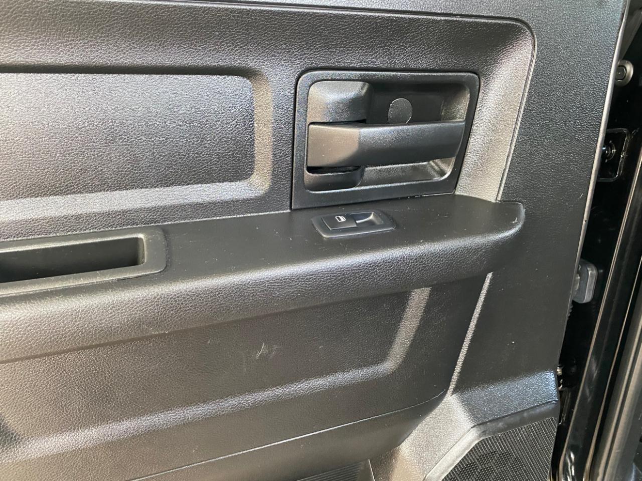 RAM 2500 Tradesman Crew Cab SWB 4WD 2021