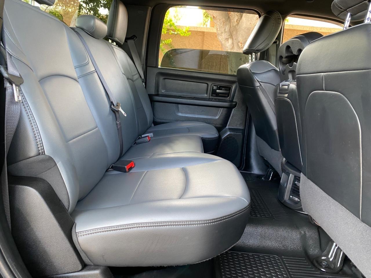RAM 2500 Tradesman Crew Cab SWB 4WD 2021