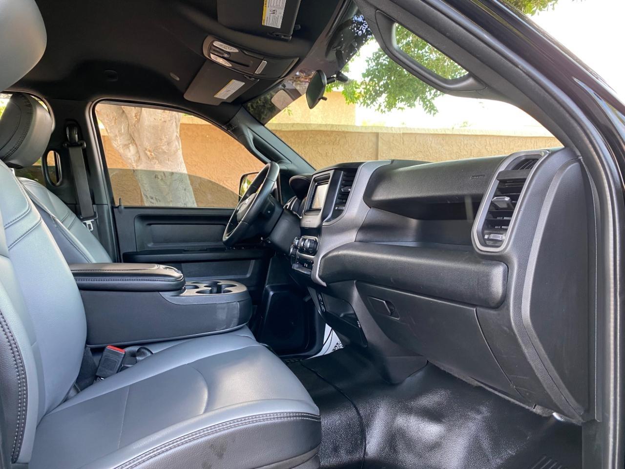 RAM 2500 Tradesman Crew Cab SWB 4WD 2021