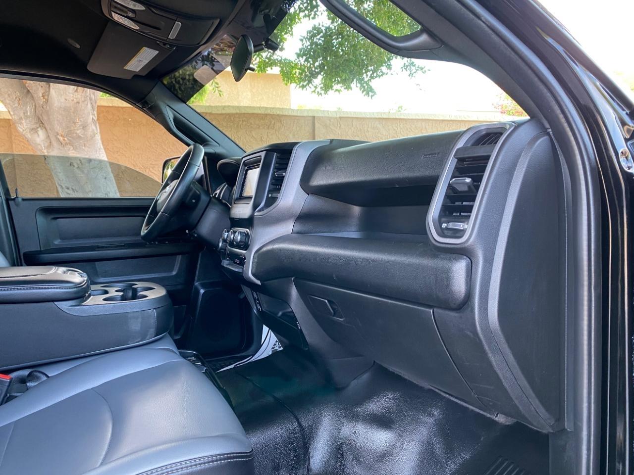 RAM 2500 Tradesman Crew Cab SWB 4WD 2021