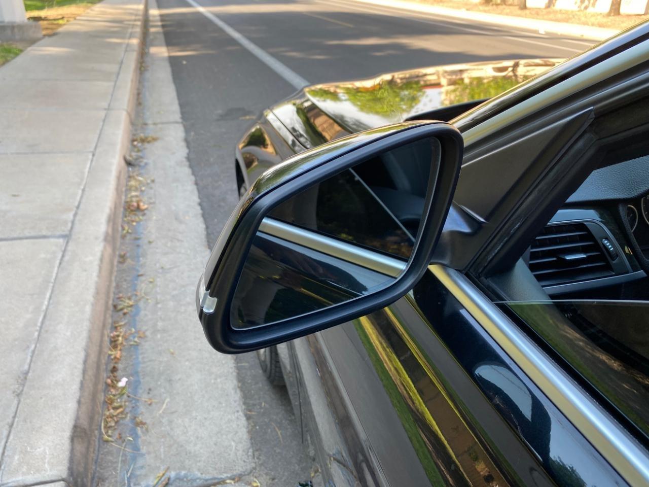 BMW 3-Series 330i SULEV Sedan 2018