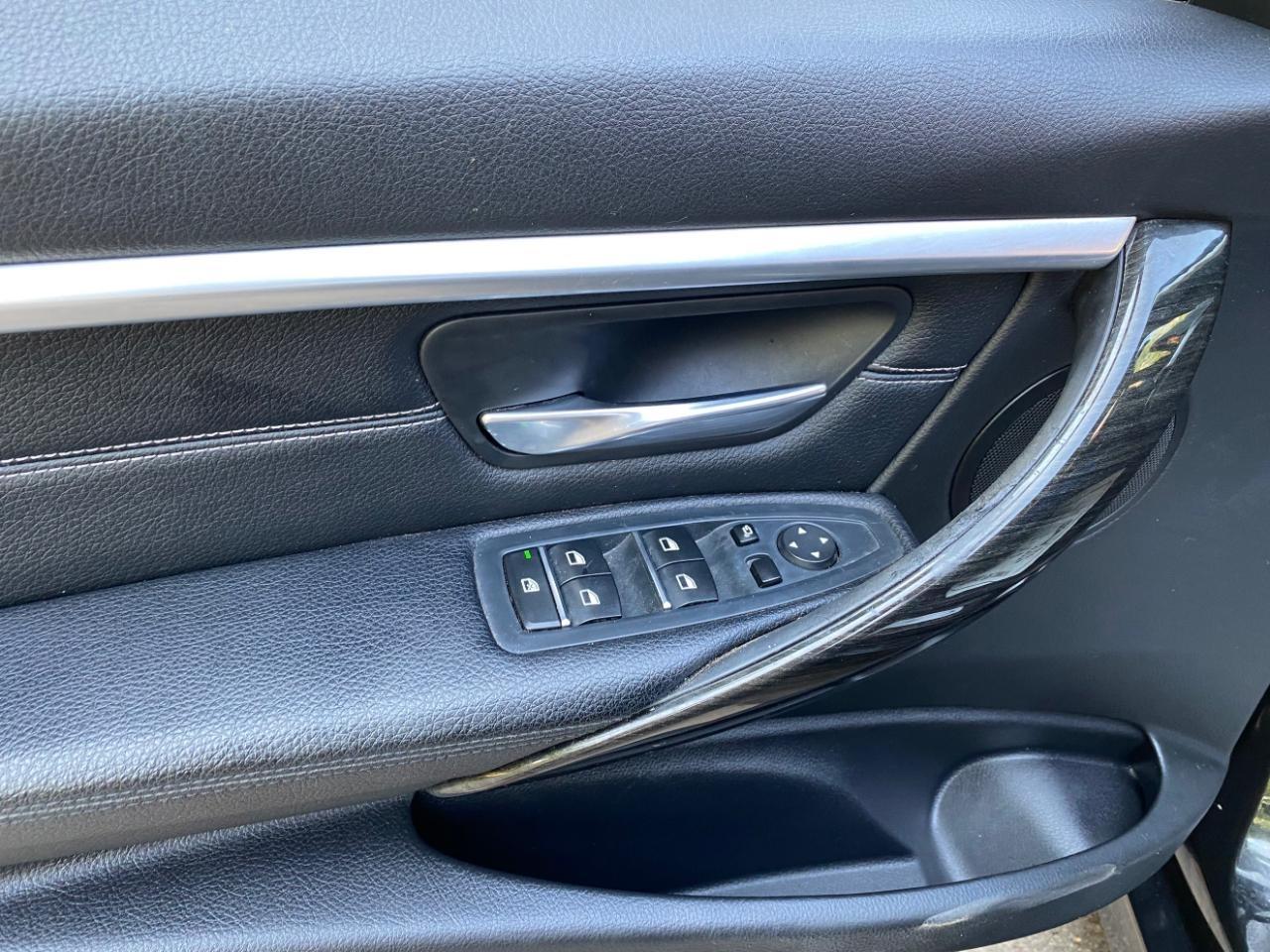 BMW 3-Series 330i SULEV Sedan 2018