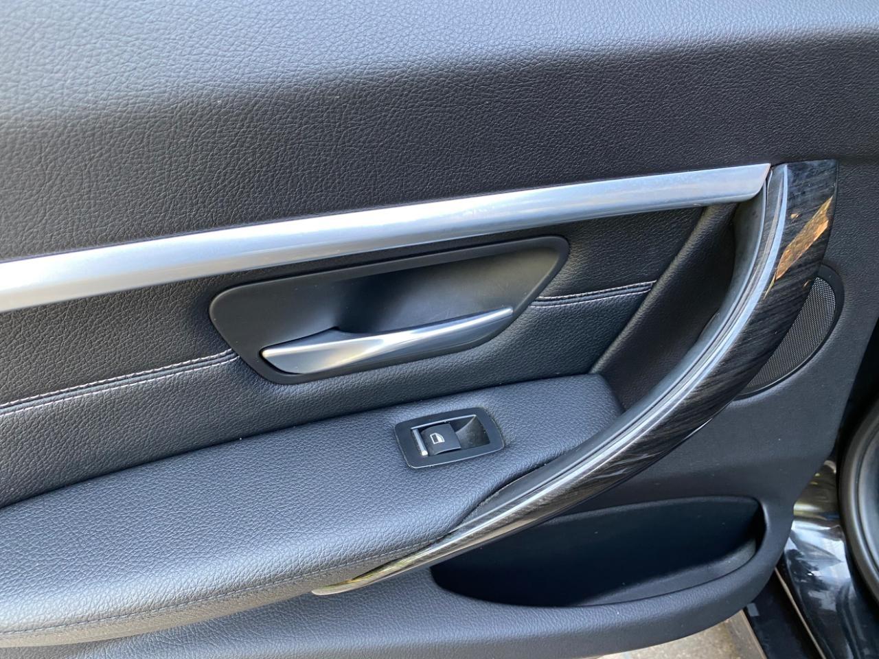 BMW 3-Series 330i SULEV Sedan 2018