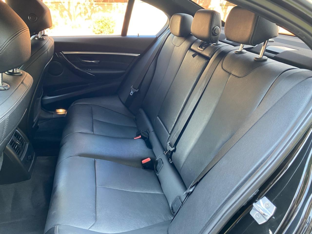 BMW 3-Series 330i SULEV Sedan 2018