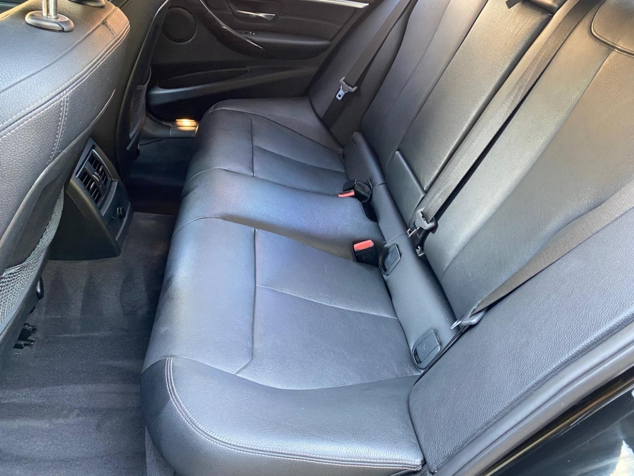 BMW 3-Series 330i SULEV Sedan 2018