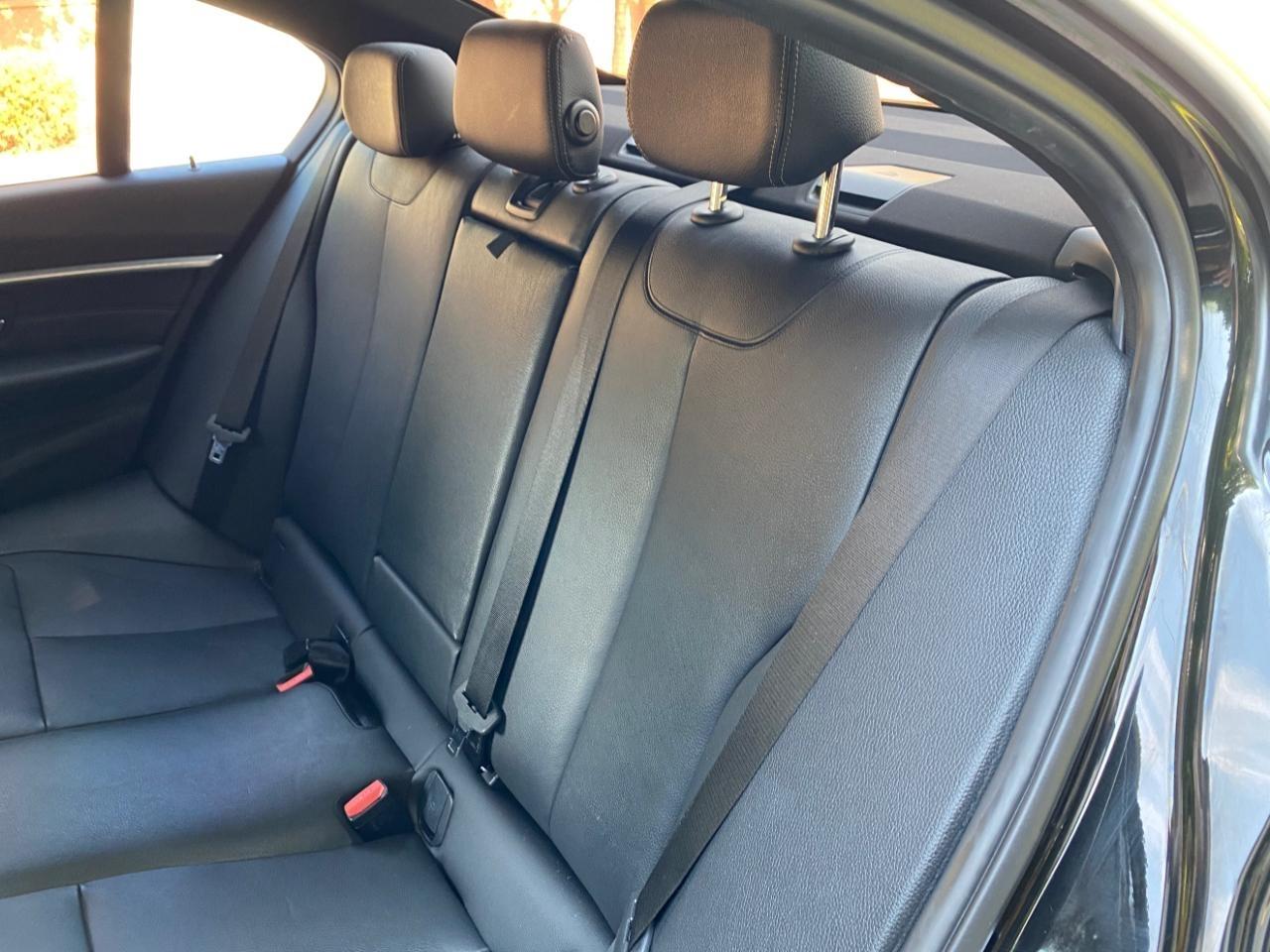 BMW 3-Series 330i SULEV Sedan 2018