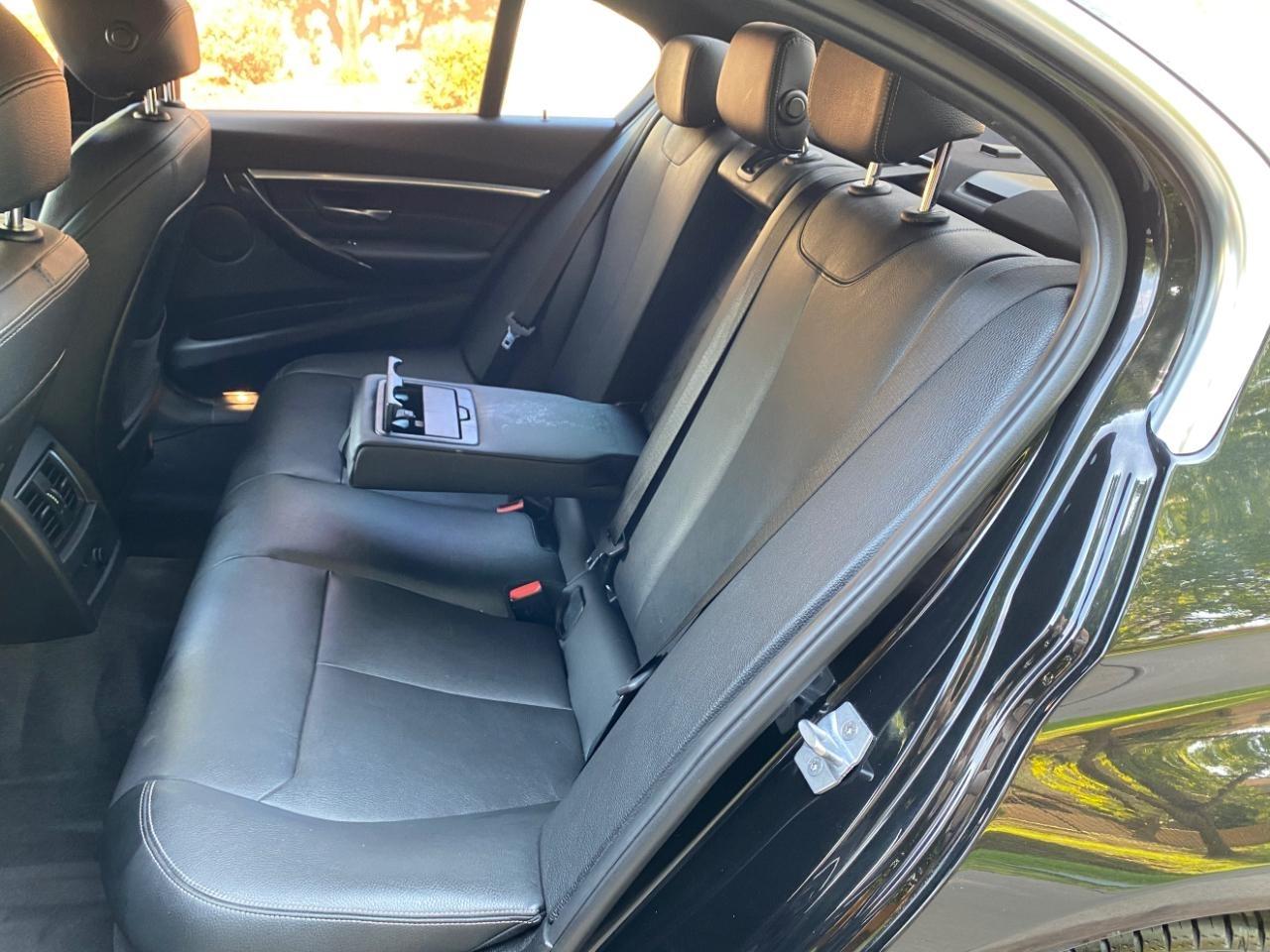 BMW 3-Series 330i SULEV Sedan 2018