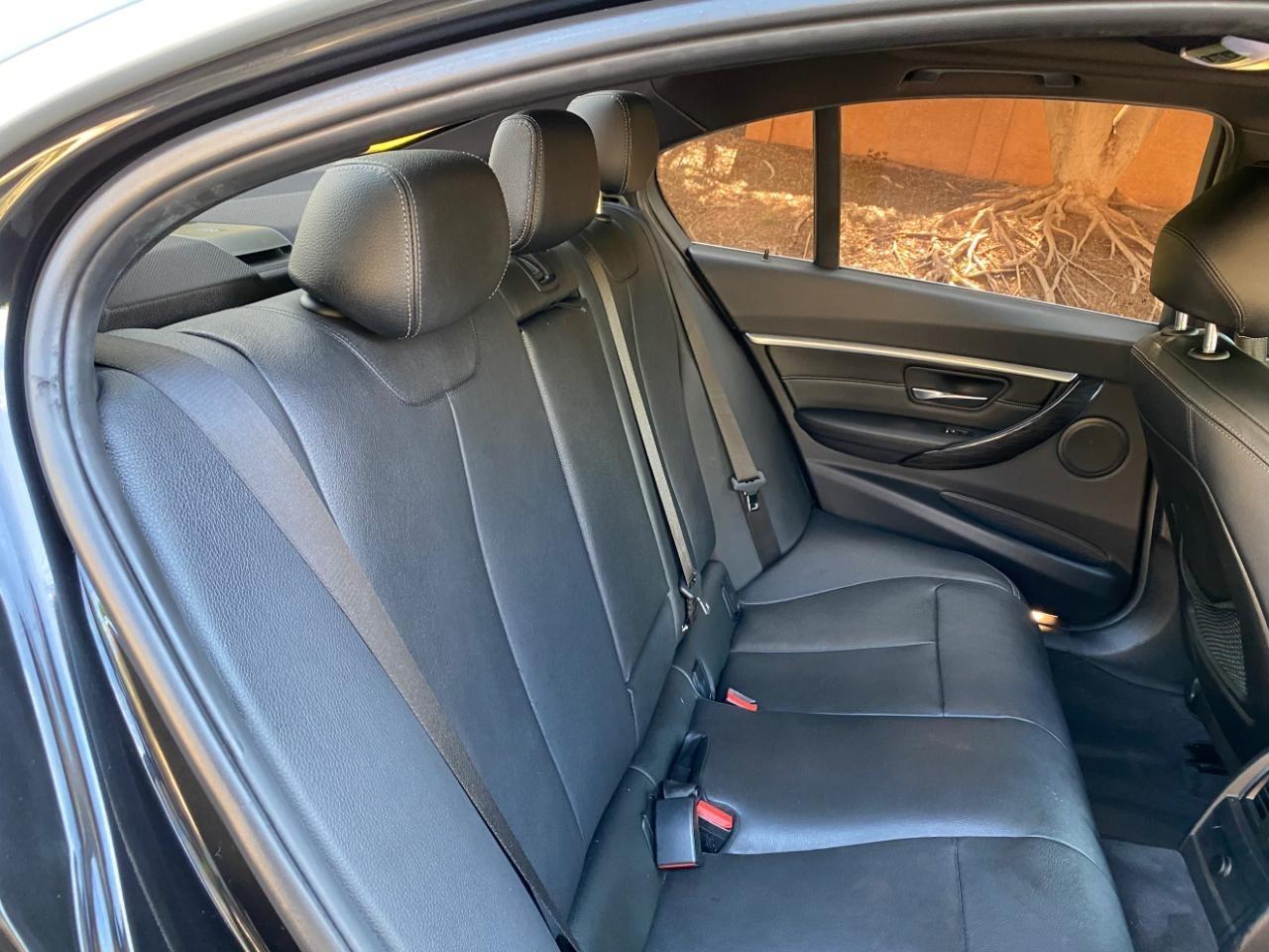 BMW 3-Series 330i SULEV Sedan 2018