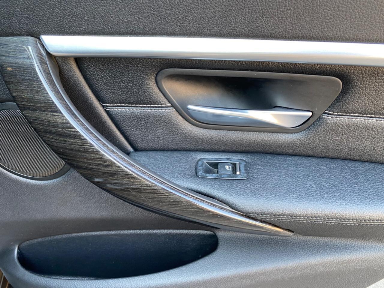 BMW 3-Series 330i SULEV Sedan 2018