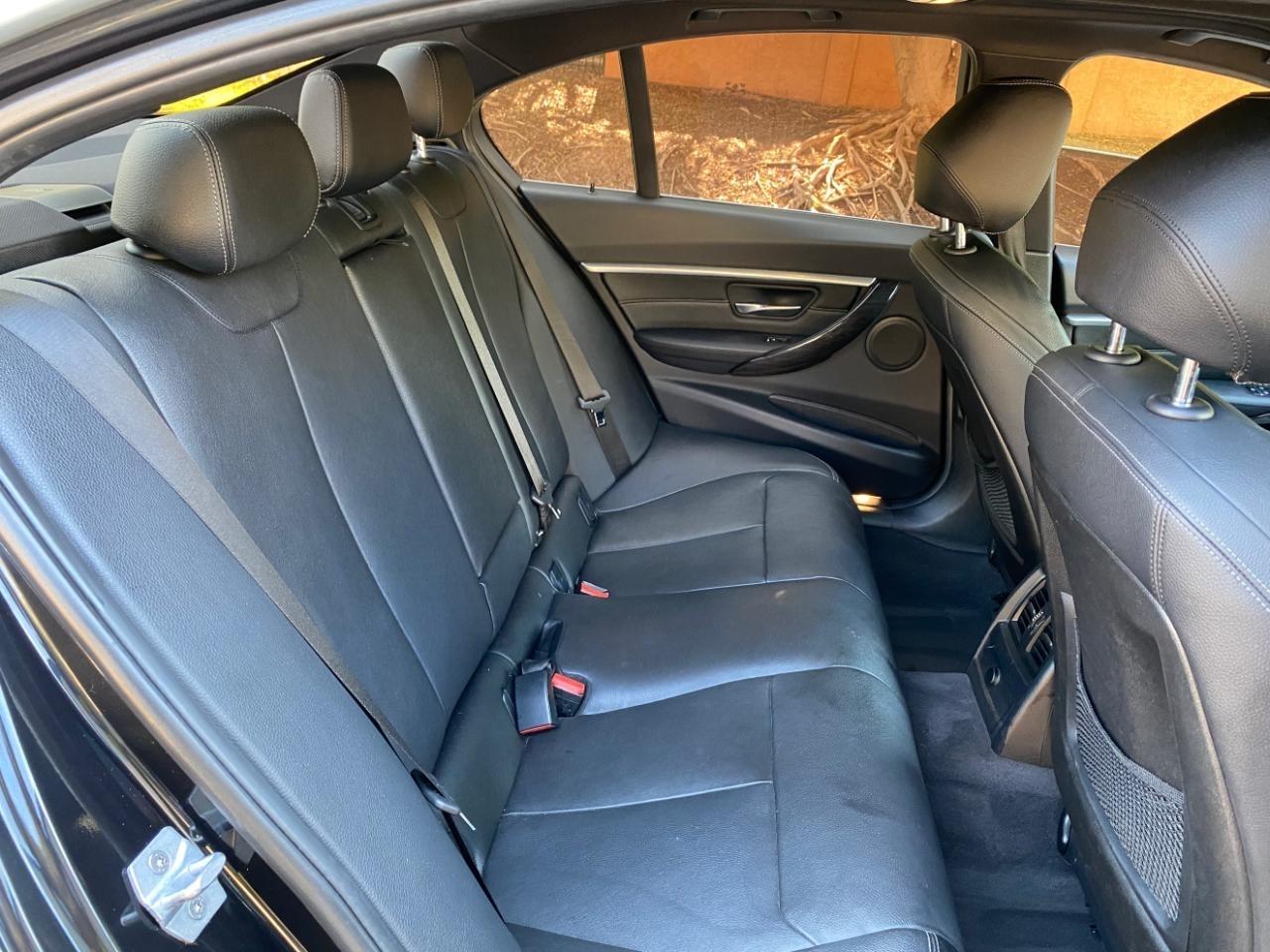 BMW 3-Series 330i SULEV Sedan 2018