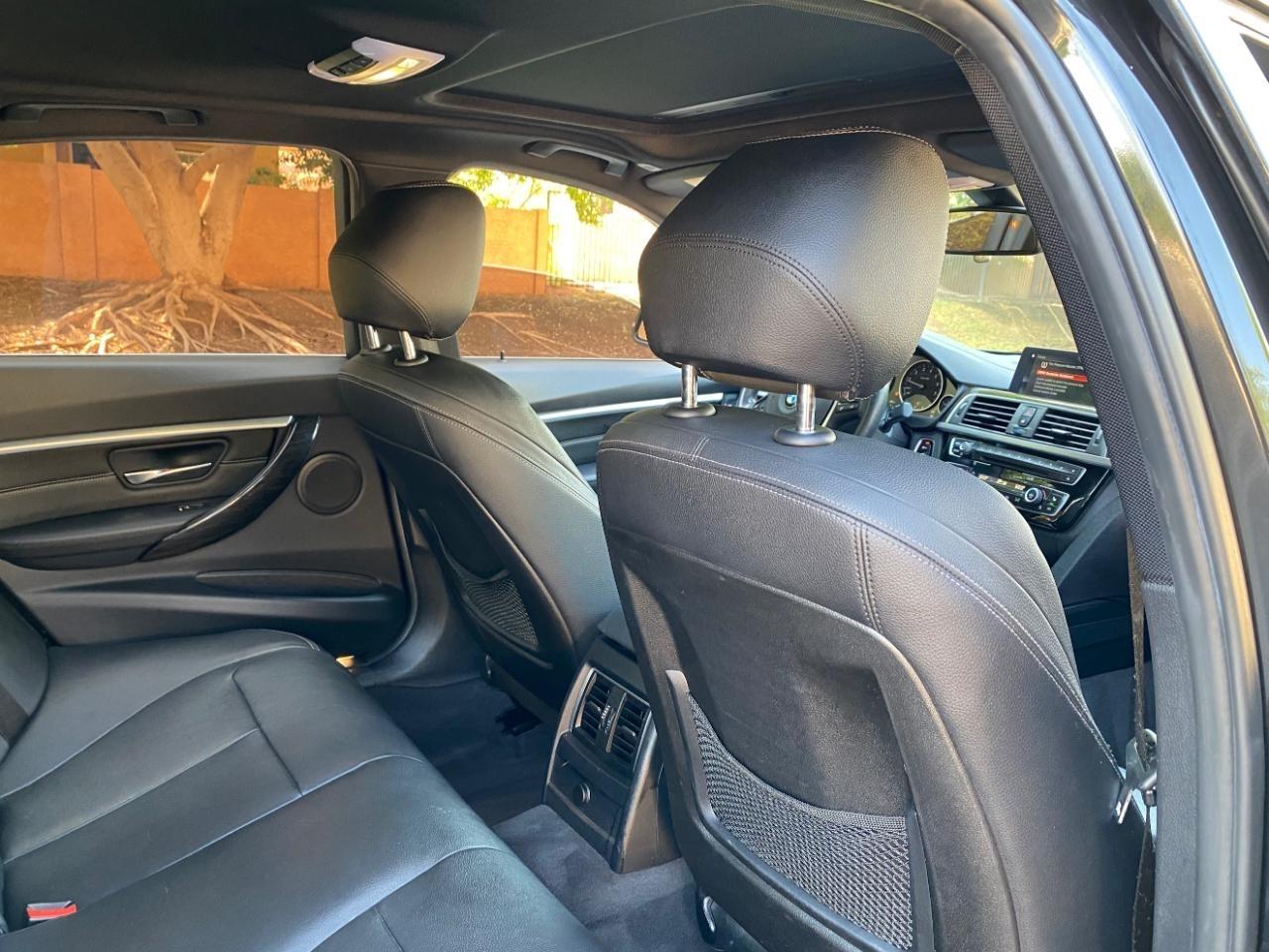 BMW 3-Series 330i SULEV Sedan 2018