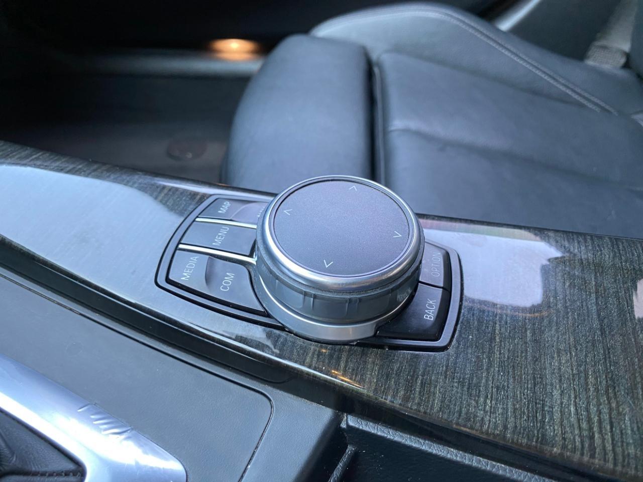 BMW 3-Series 330i SULEV Sedan 2018