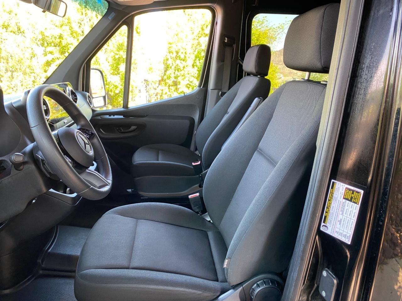 Mercedes-Benz Sprinter 2500 2025