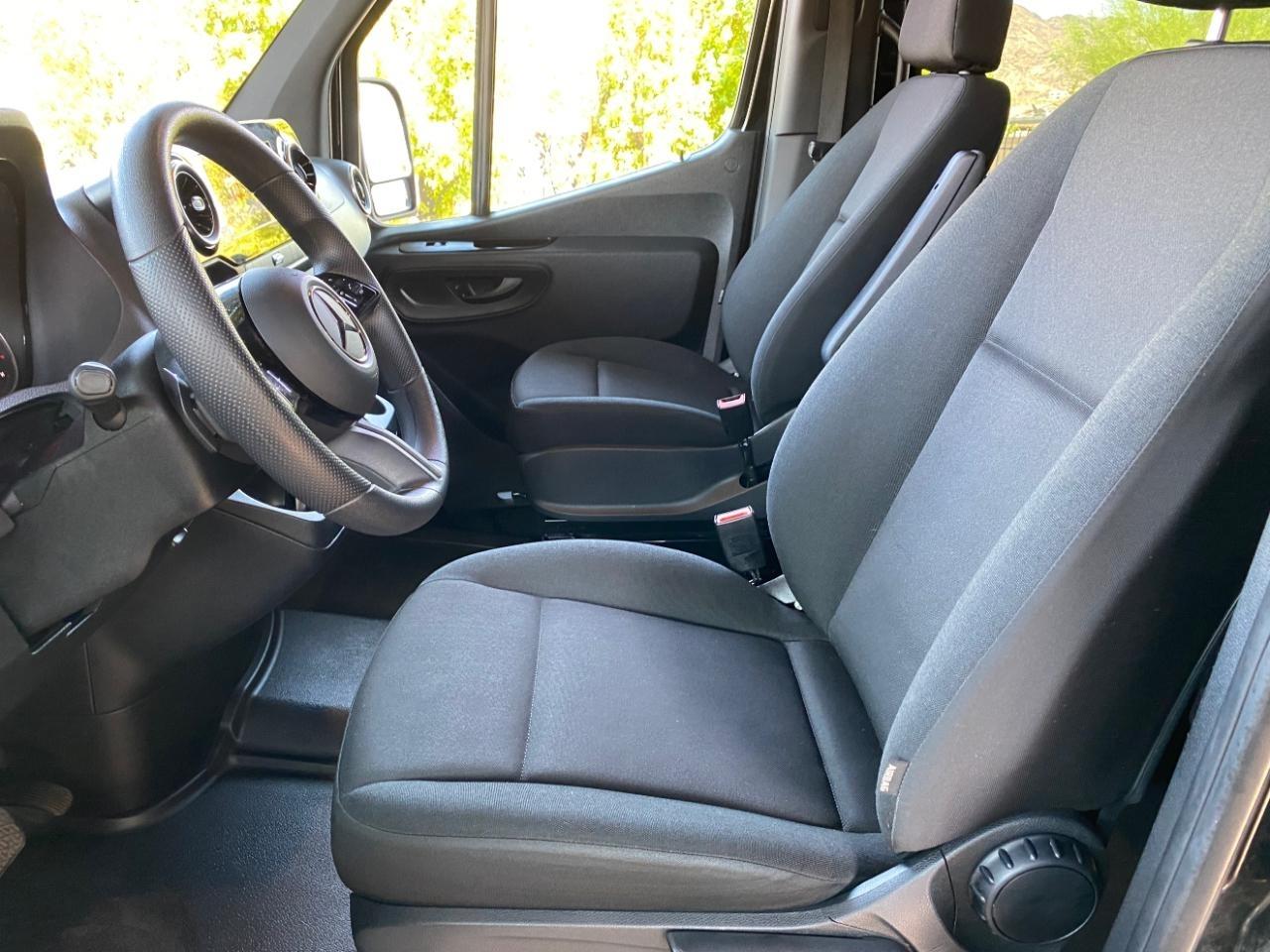 Mercedes-Benz Sprinter 2500 2025