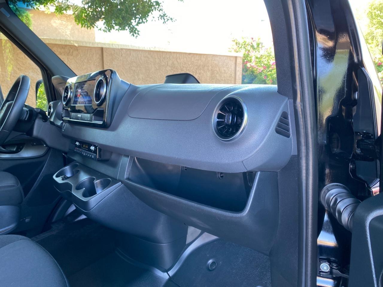 Mercedes-Benz Sprinter 2500 2025