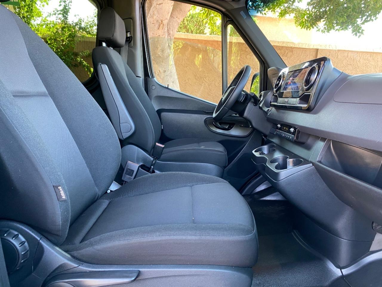 Mercedes-Benz Sprinter 2500 2025