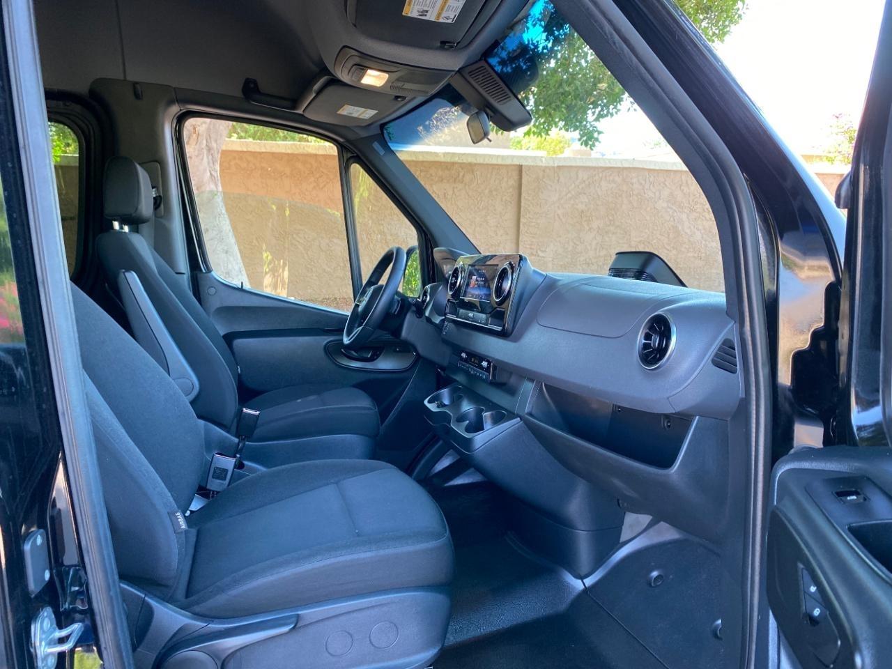 Mercedes-Benz Sprinter 2500 2025