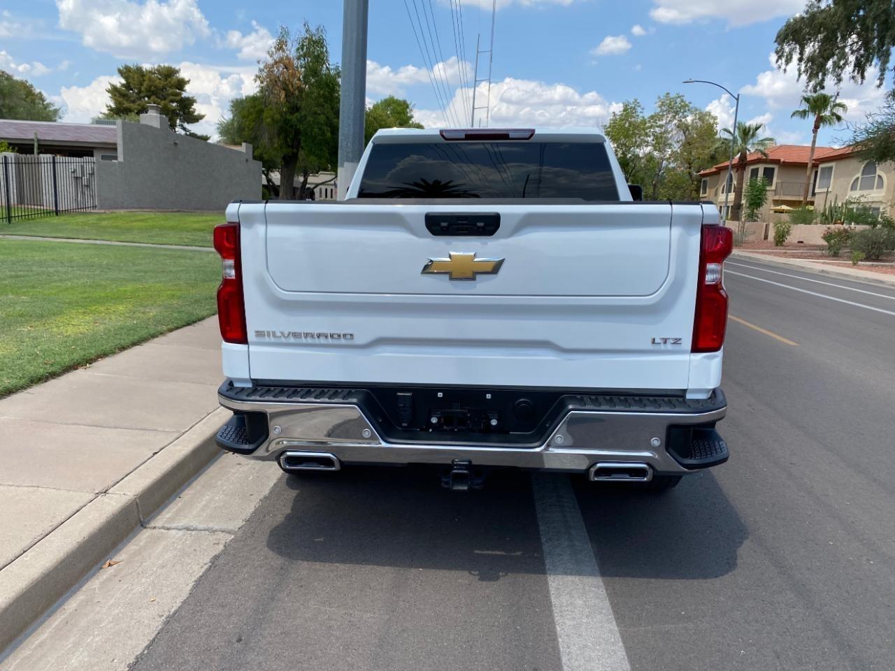 Chevrolet Silverado 1500 LTZ Crew Cab 4WD 2024