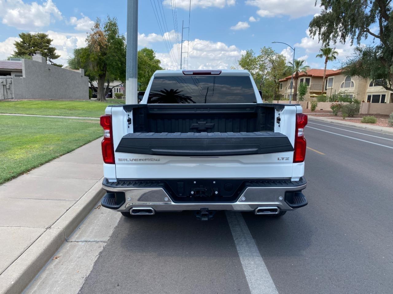 Chevrolet Silverado 1500 LTZ Crew Cab 4WD 2024
