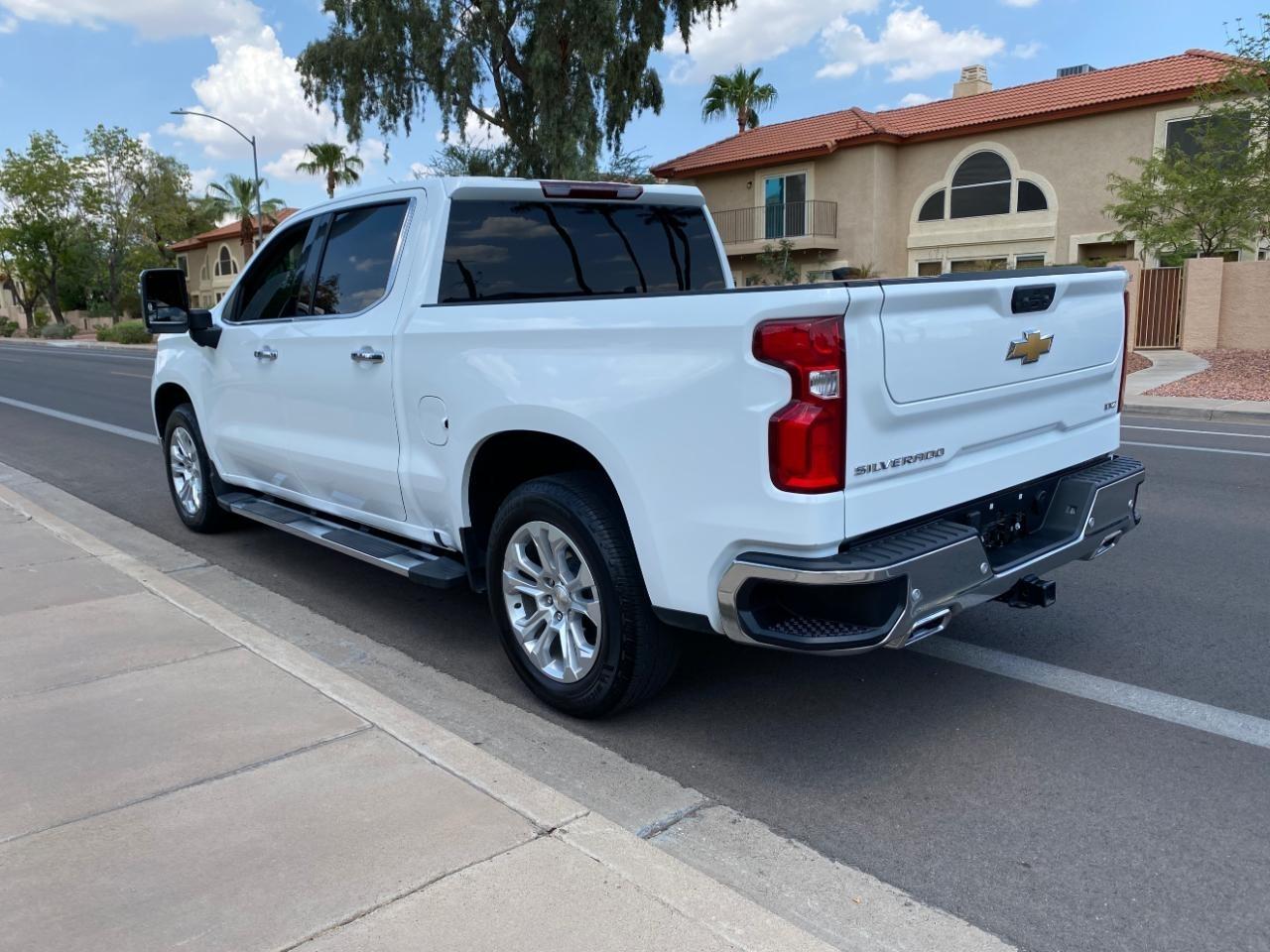 Chevrolet Silverado 1500 LTZ Crew Cab 4WD 2024
