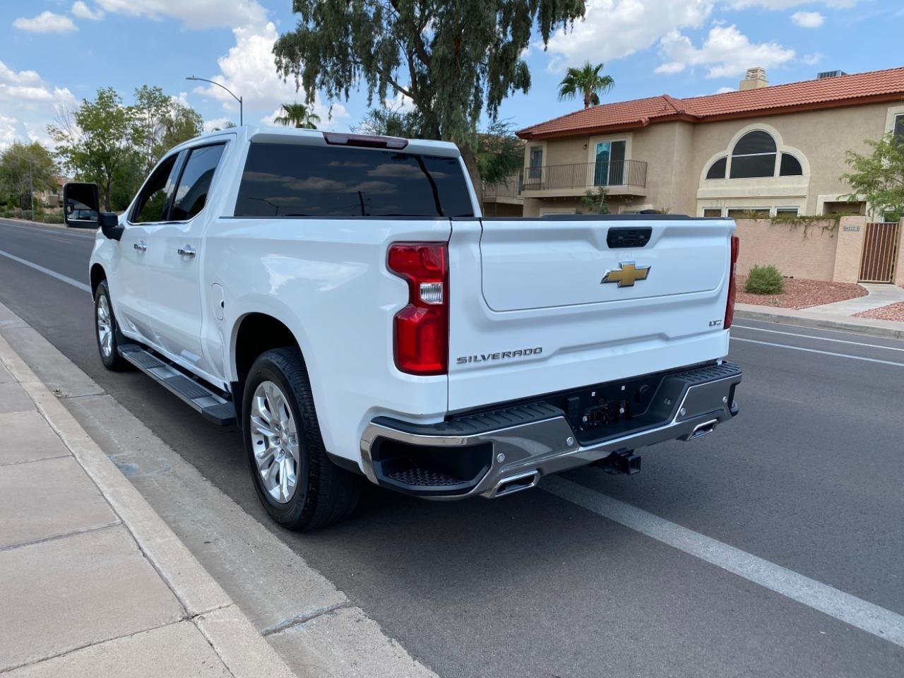 Chevrolet Silverado 1500 LTZ Crew Cab 4WD 2024