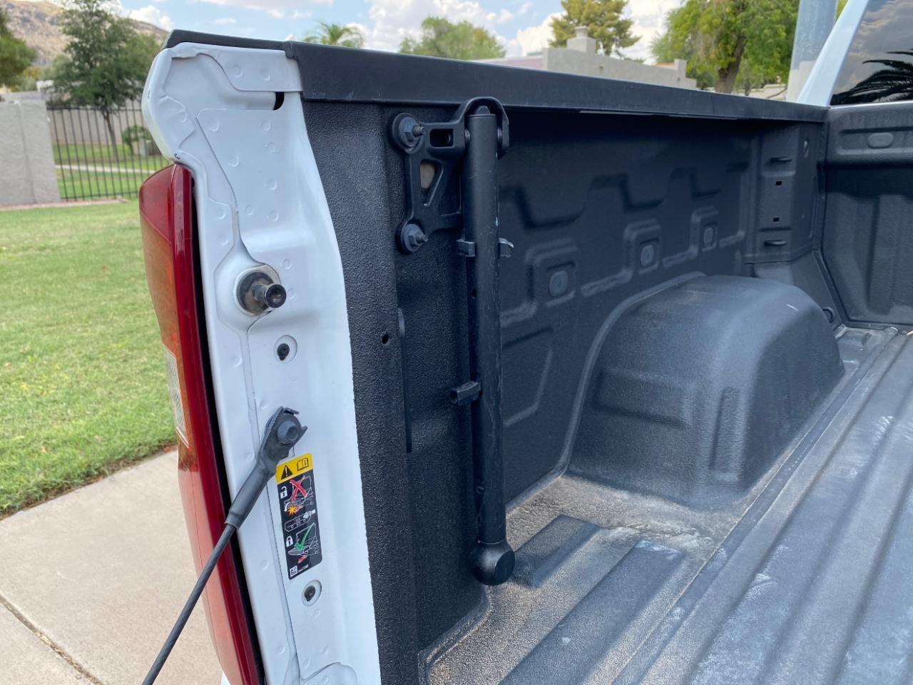 Chevrolet Silverado 1500 LTZ Crew Cab 4WD 2024