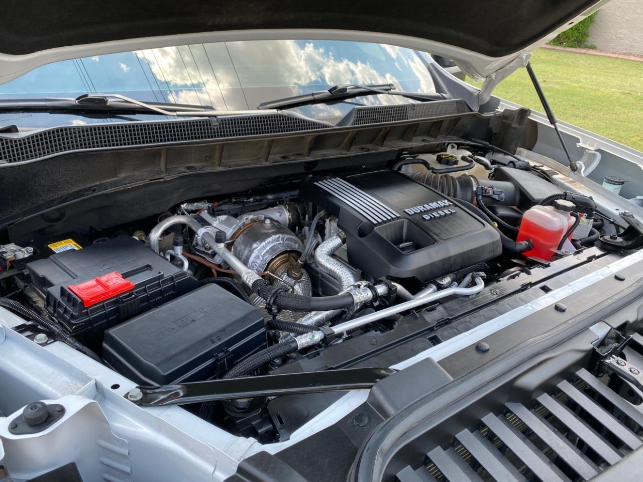 Chevrolet Silverado 1500 LTZ Crew Cab 4WD 2024
