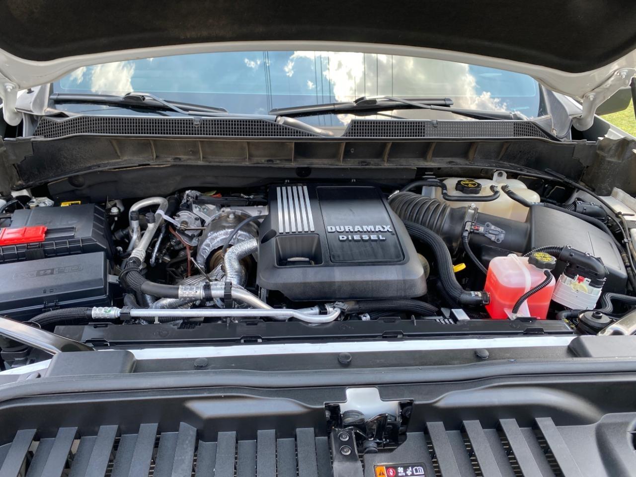Chevrolet Silverado 1500 LTZ Crew Cab 4WD 2024