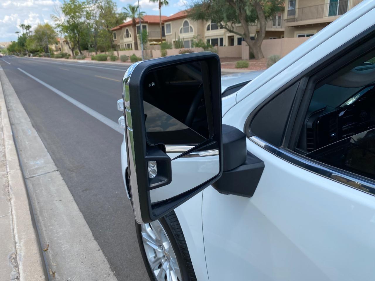 Chevrolet Silverado 1500 LTZ Crew Cab 4WD 2024