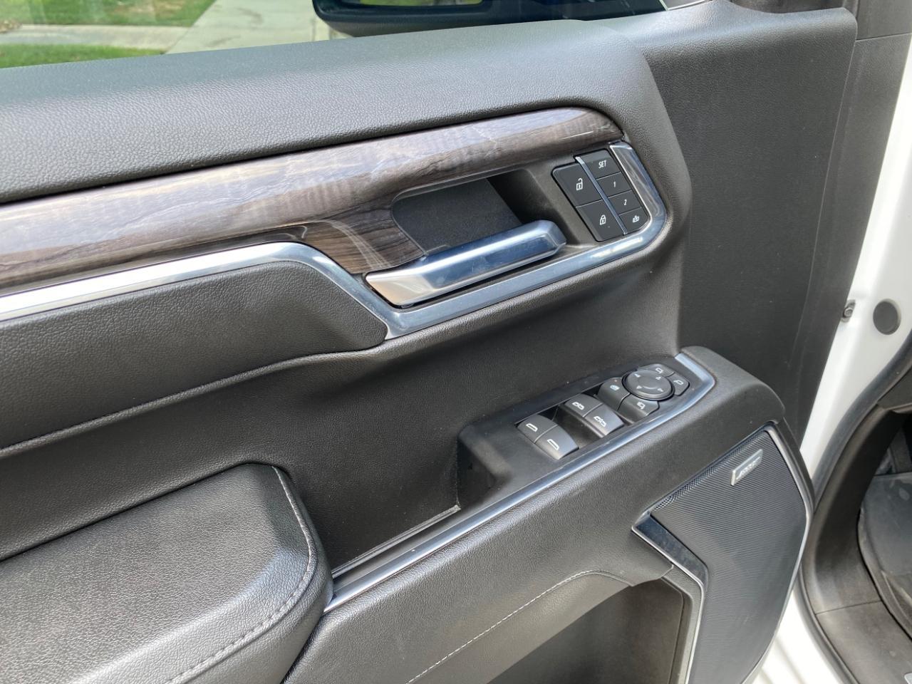 Chevrolet Silverado 1500 LTZ Crew Cab 4WD 2024
