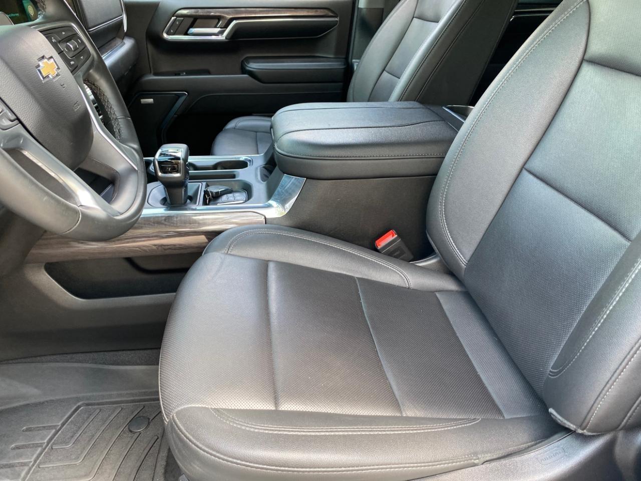 Chevrolet Silverado 1500 LTZ Crew Cab 4WD 2024