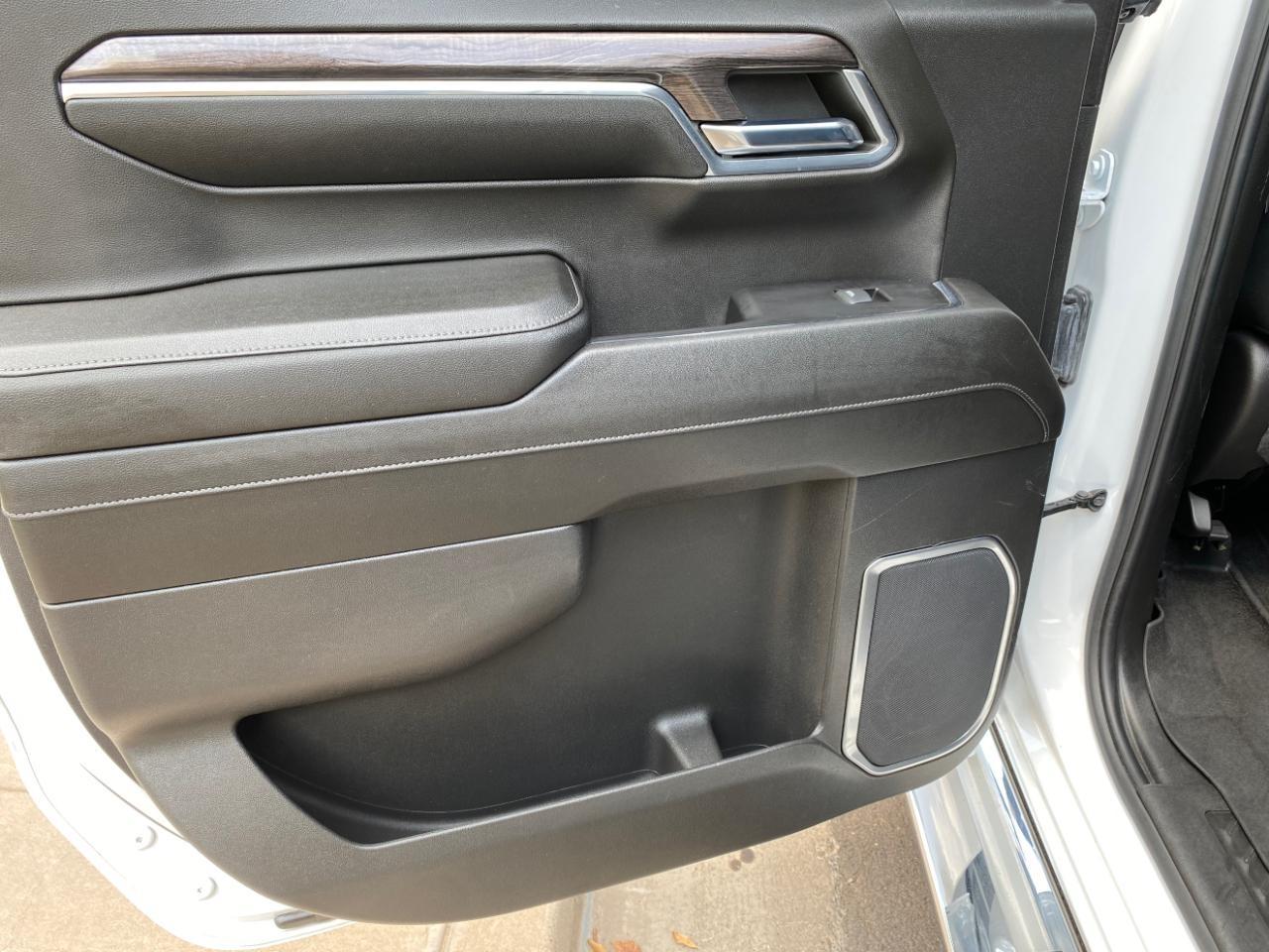 Chevrolet Silverado 1500 LTZ Crew Cab 4WD 2024