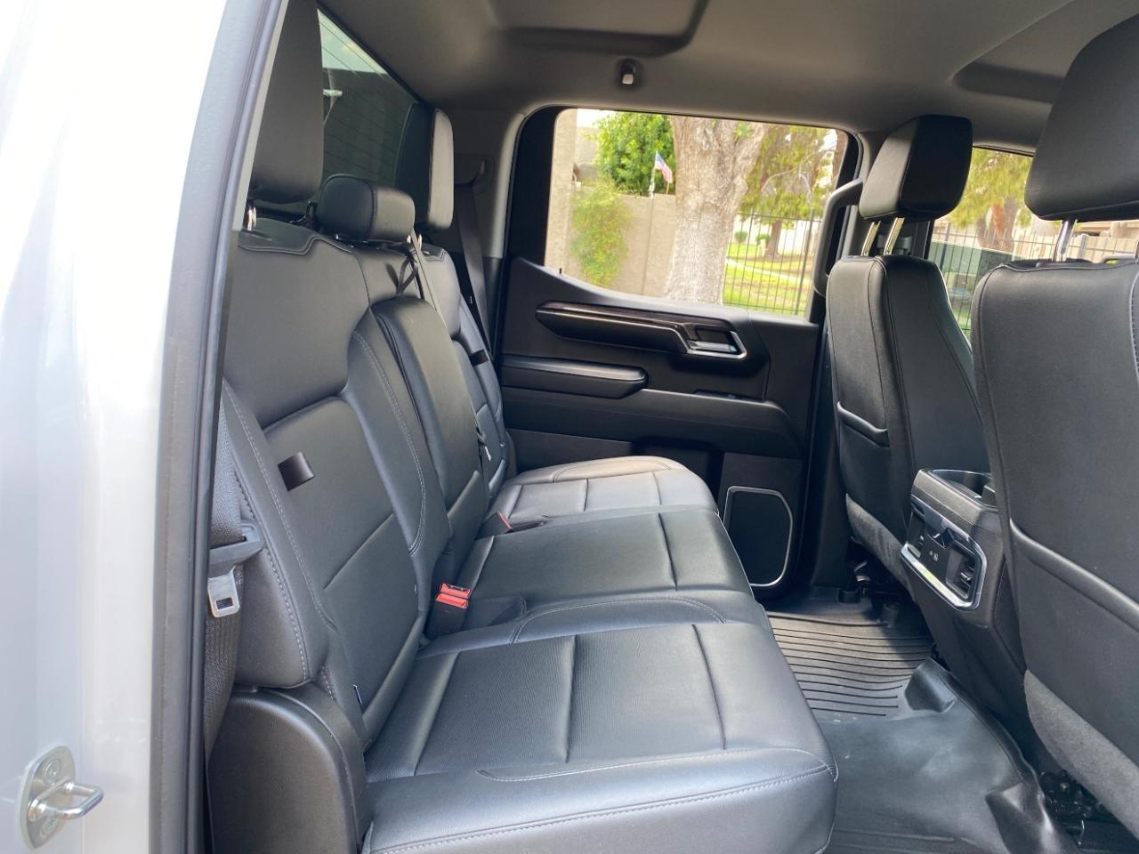 Chevrolet Silverado 1500 LTZ Crew Cab 4WD 2024