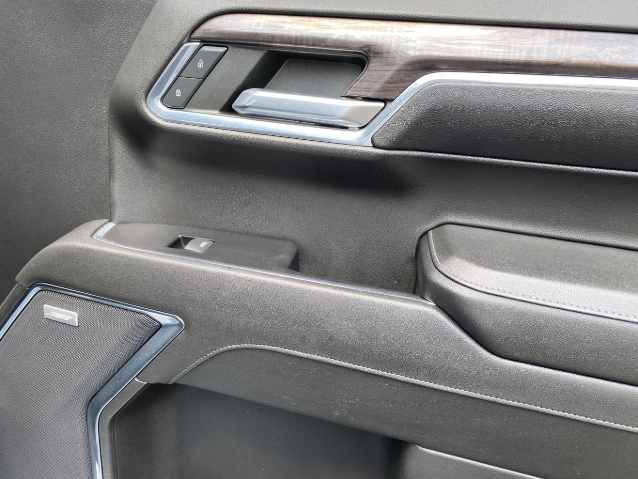Chevrolet Silverado 1500 LTZ Crew Cab 4WD 2024