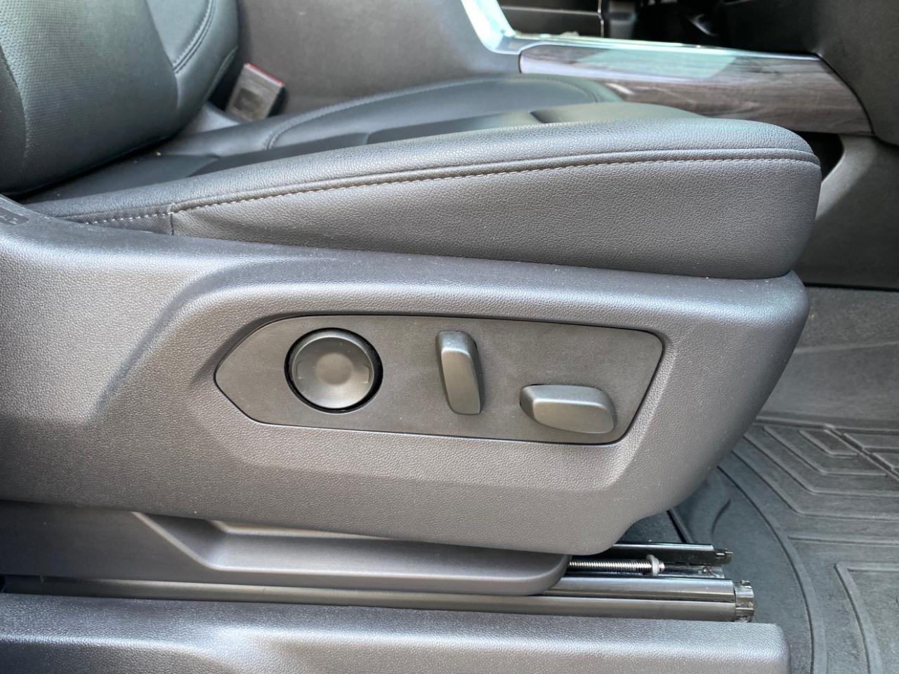 Chevrolet Silverado 1500 LTZ Crew Cab 4WD 2024