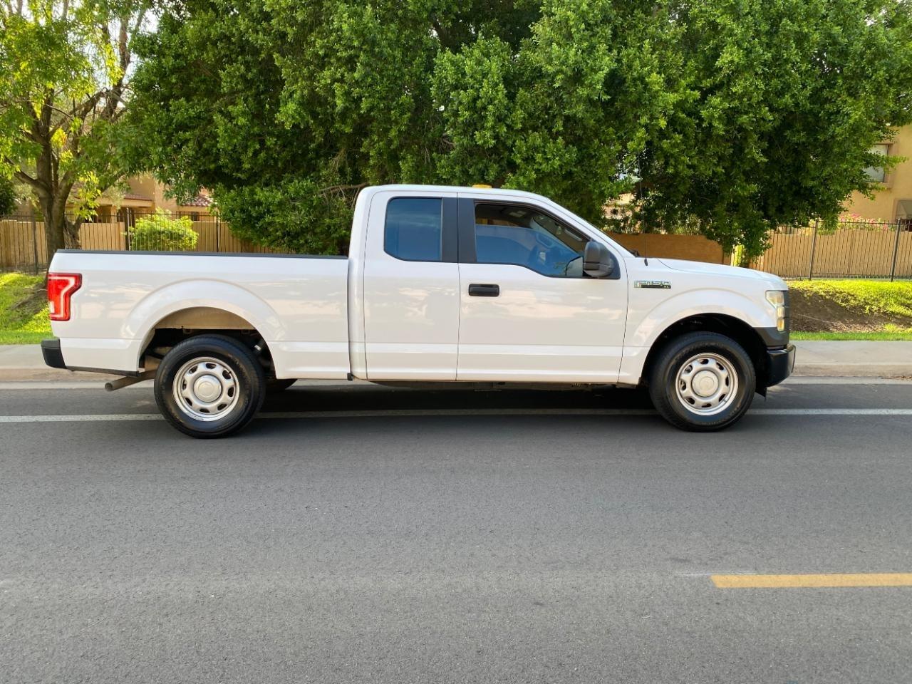 Ford F-150 XLT SuperCab 8-ft. 2WD 2015