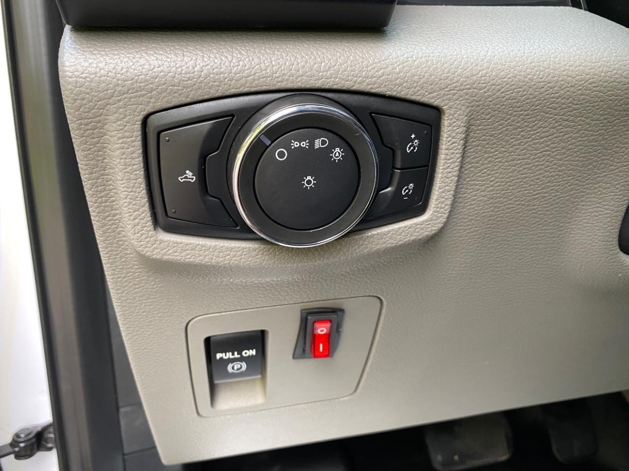 Ford F-150 XLT SuperCab 8-ft. 2WD 2015