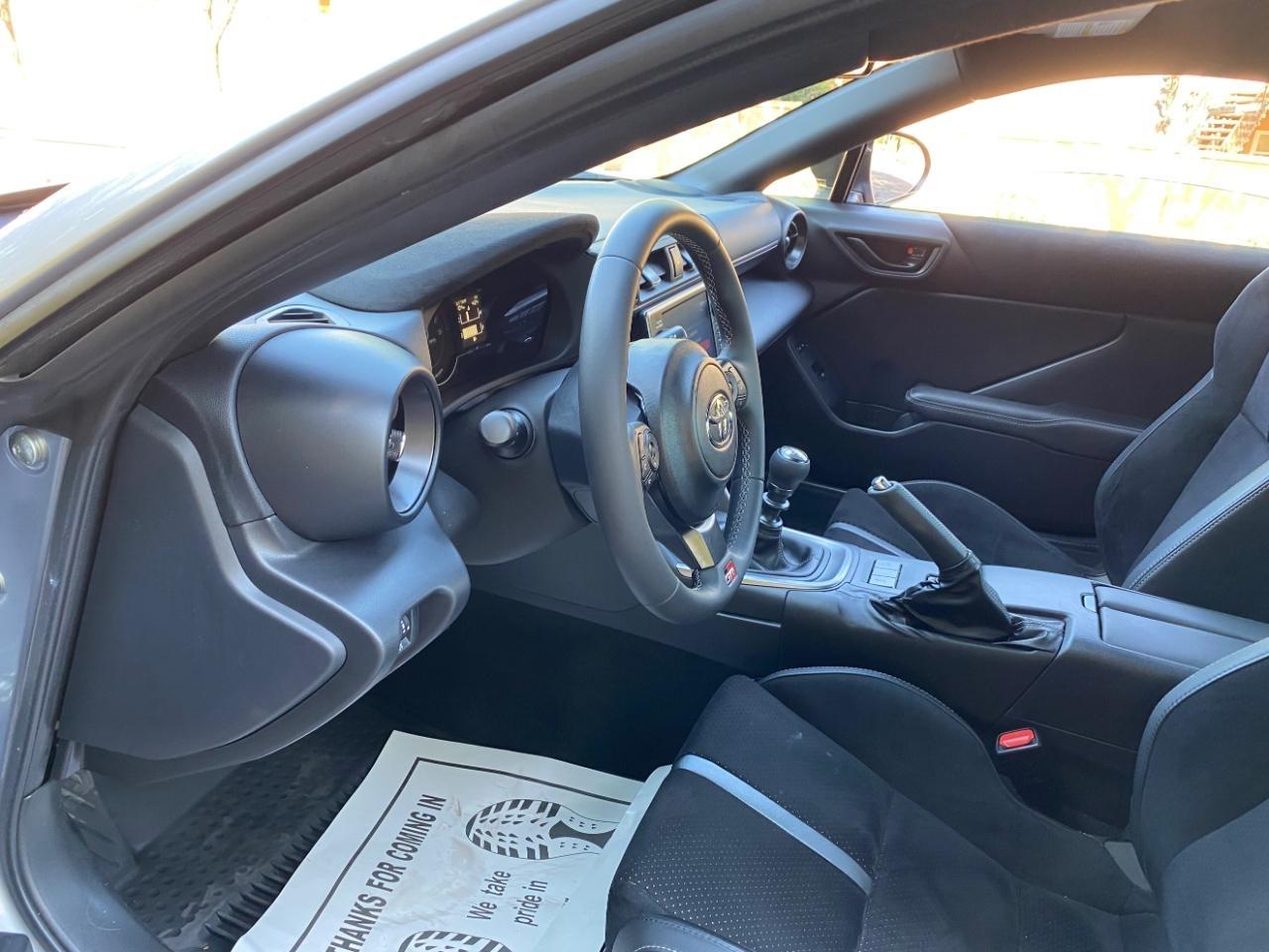 Toyota GR86 Premium 6M 2024