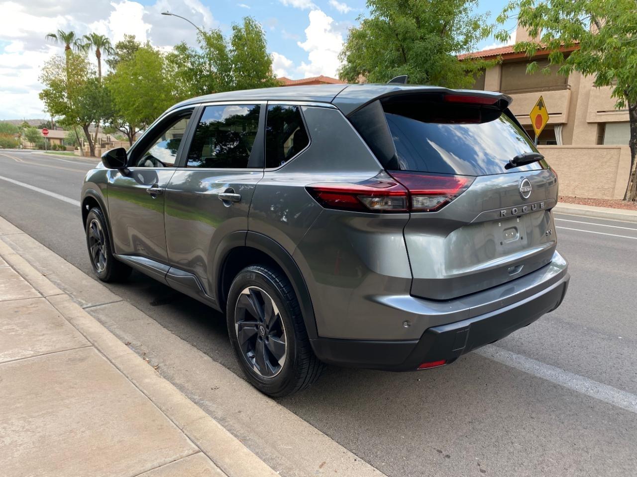 Nissan Rogue SV 2024