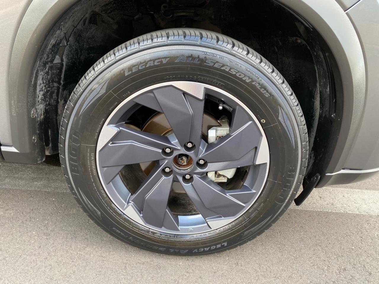 Nissan Rogue SV 2024