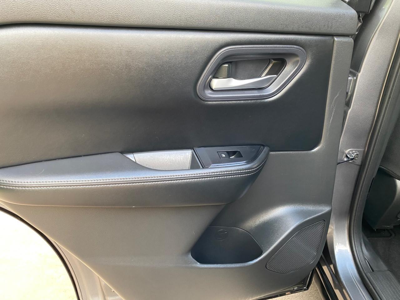 Nissan Rogue SV 2024