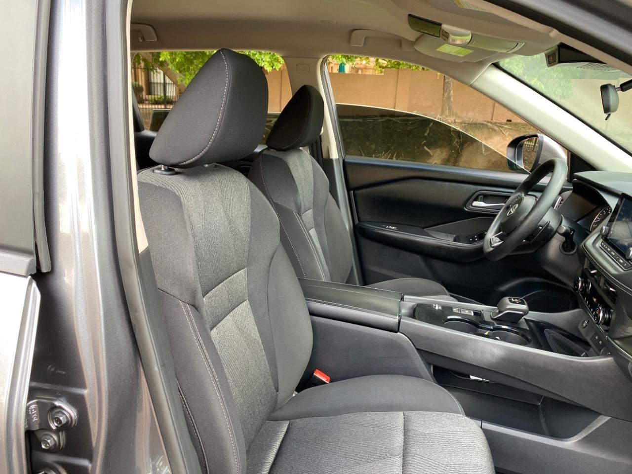 Nissan Rogue SV 2024