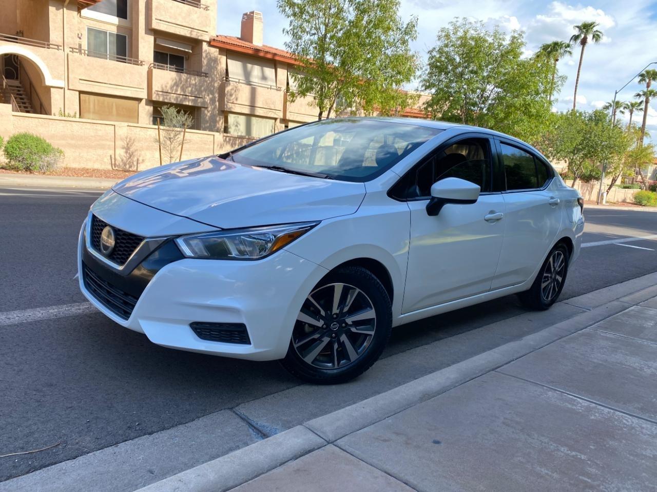 Nissan Versa SV 2022